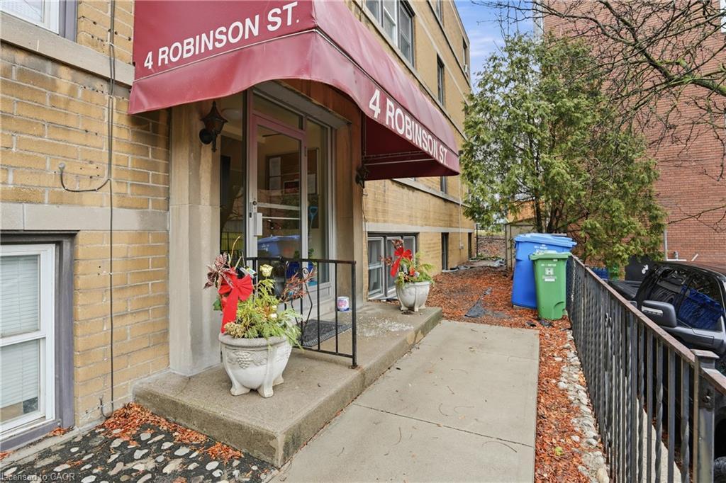 9-4 Robinson Street, Hamilton, ON - Outdoor With Exterior