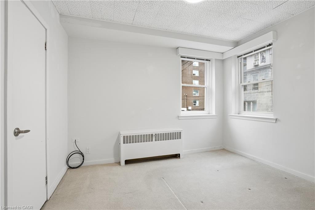 9-4 Robinson Street, Hamilton, ON - Indoor Photo Showing Other Room