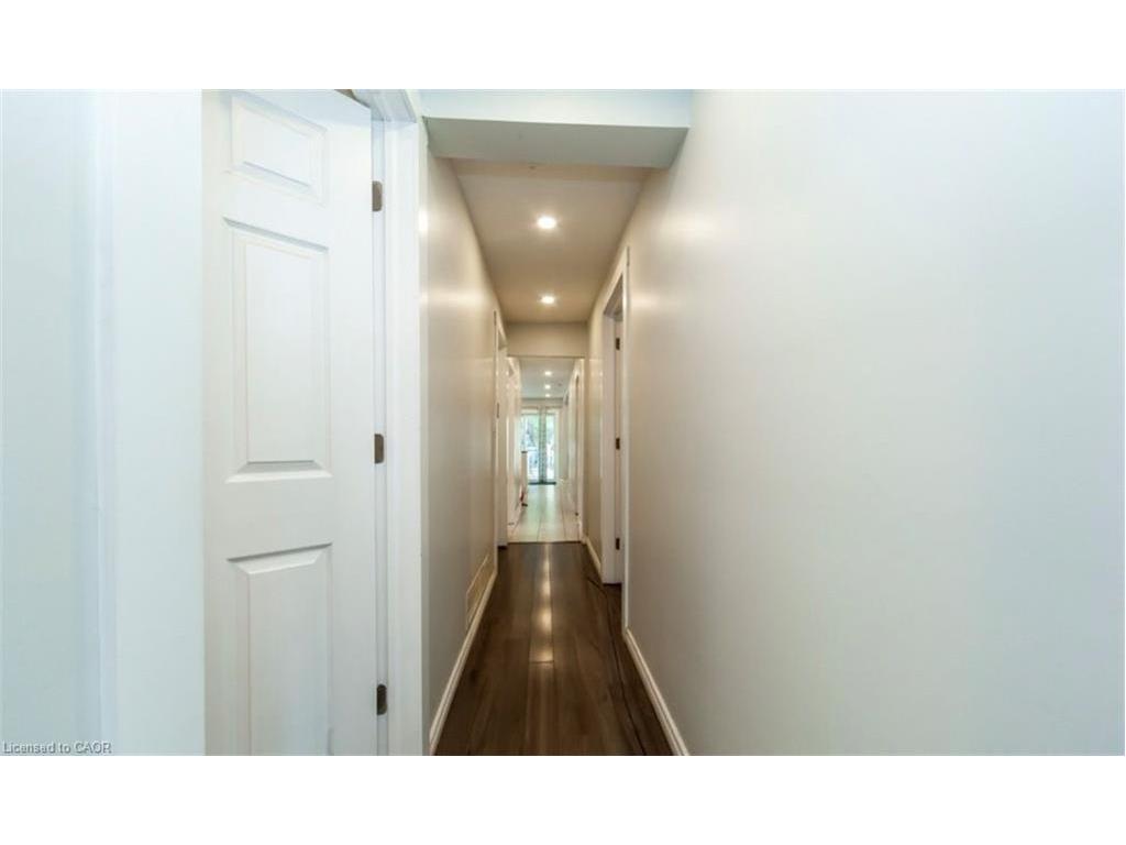 13 Robins Avenue, Hamilton, ON - Indoor Photo Showing Other Room