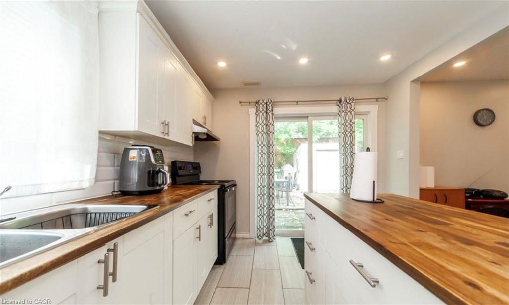 13 Robins Avenue, Hamilton, ON - Indoor Photo Showing Kitchen With Double Sink