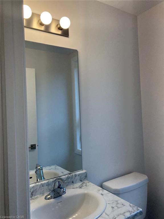 103-6705 Cropp Street, Niagara Falls, ON - Indoor Photo Showing Bathroom