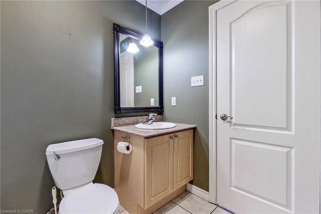 608-135 James Street, Hamilton, ON - Indoor Photo Showing Bathroom
