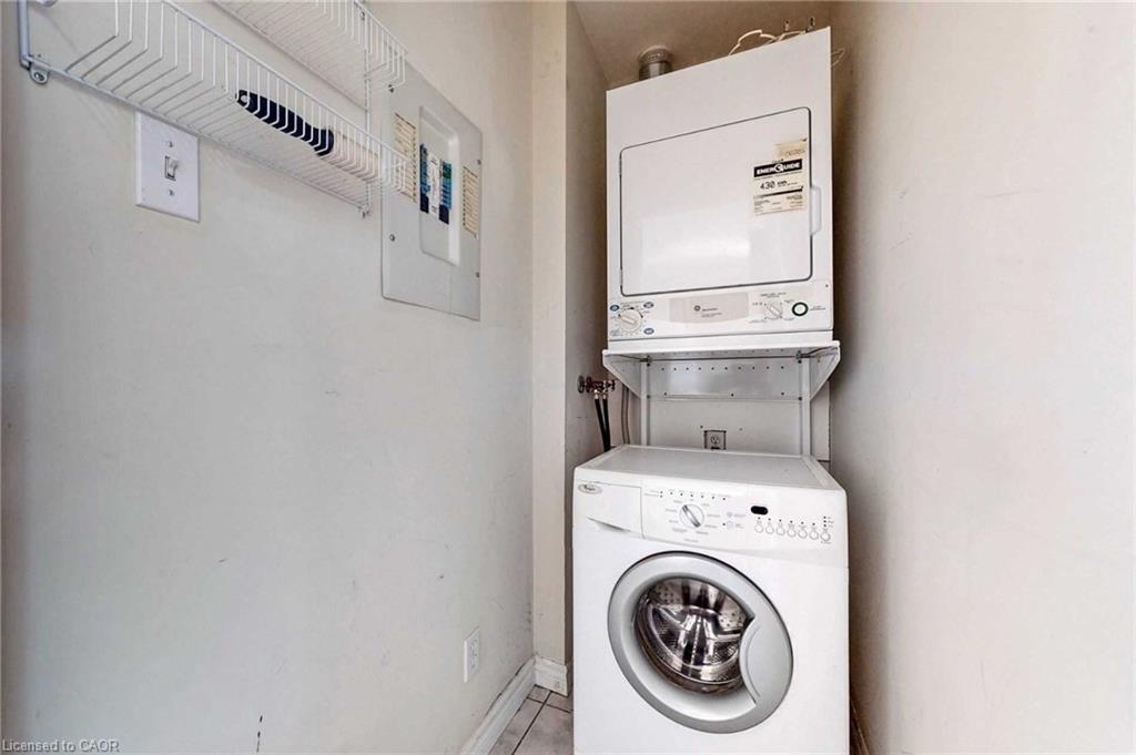 608-135 James Street, Hamilton, ON - Indoor Photo Showing Laundry Room