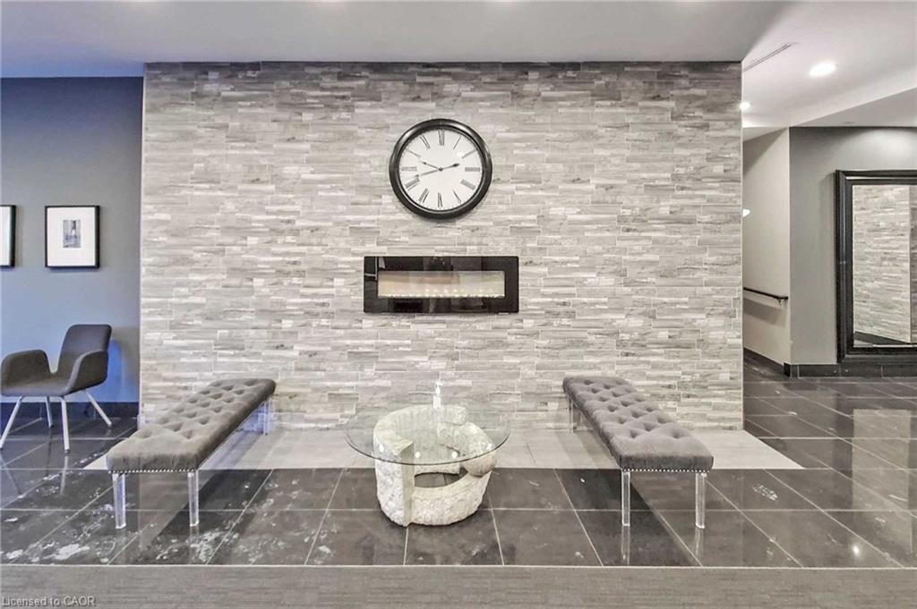 608-135 James Street, Hamilton, ON - Indoor Photo Showing Other Room