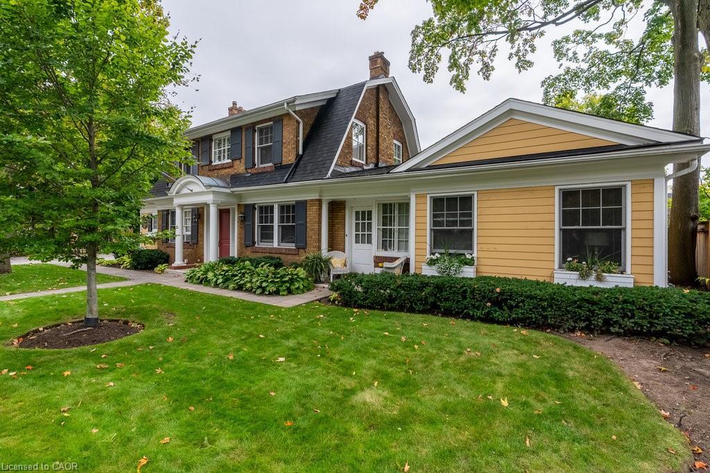 C-2080 Caroline Street, Burlington, ON - Outdoor With Facade