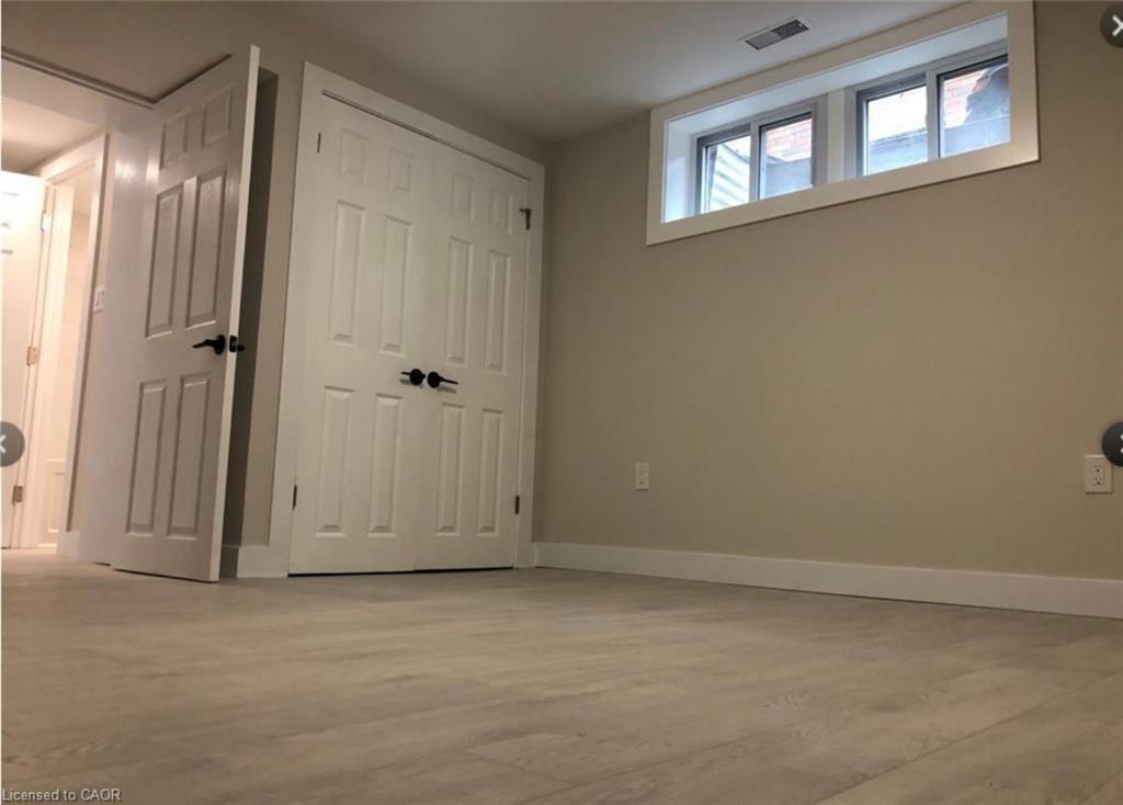 Lower-7 Chalmers Street, St. Catharines, ON - Indoor Photo Showing Other Room