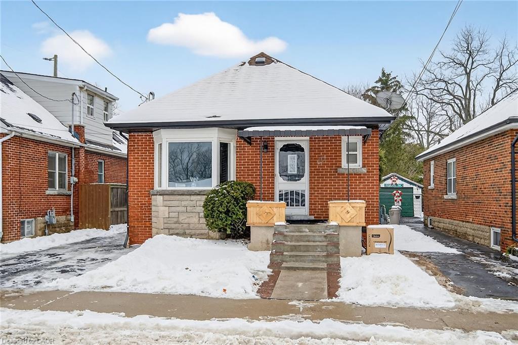 150 Brucedale Avenue E, Hamilton, ON - Outdoor