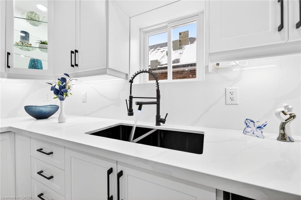 150 Brucedale Avenue E, Hamilton, ON - Indoor Photo Showing Kitchen With Double Sink