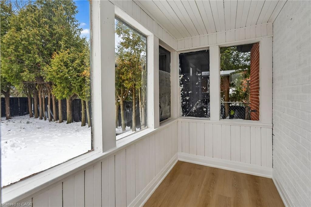 150 Brucedale Avenue E, Hamilton, ON - Outdoor With Exterior