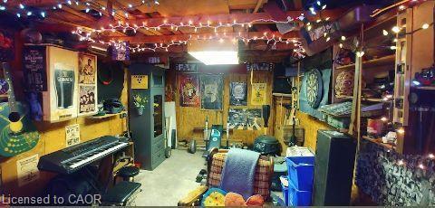 520 Alder Street E, Dunnville, ON - Indoor
