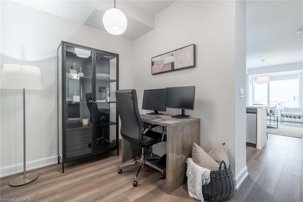 411-3200 William Coltson Avenue, Oakville, ON - Indoor Photo Showing Office