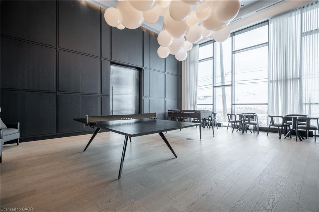 411-3200 William Coltson Avenue, Oakville, ON - Indoor Photo Showing Other Room