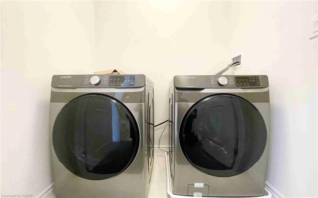 26 Bellhouse Avenue, Brantford, ON - Indoor Photo Showing Laundry Room