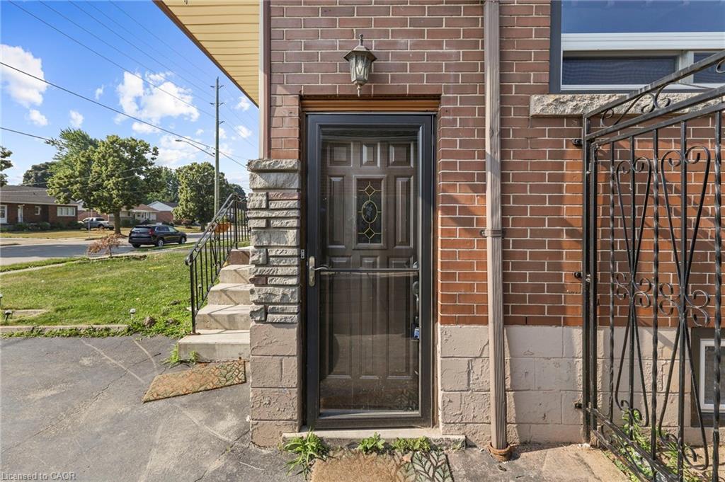 368 Upper Kenilworth Avenue, Hamilton, ON - Outdoor