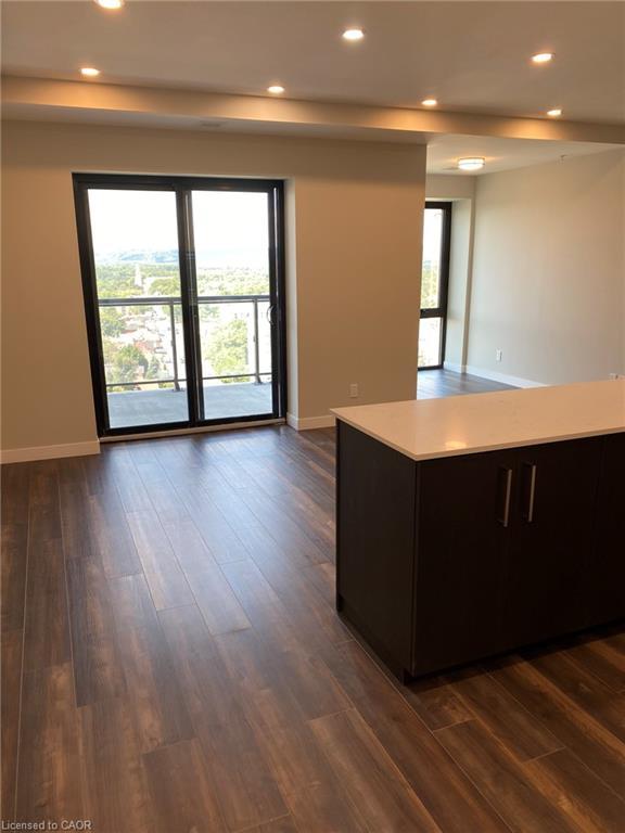 1907-15 Queen Street S, Hamilton, ON - Indoor Photo Showing Other Room