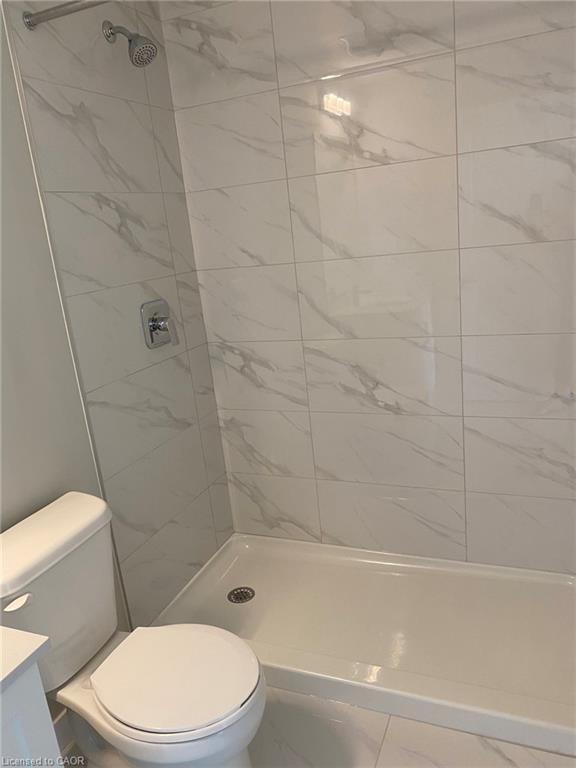 1907-15 Queen Street S, Hamilton, ON - Indoor Photo Showing Bathroom