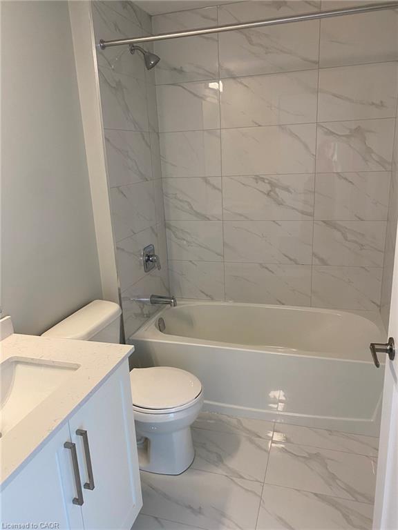 1907-15 Queen Street S, Hamilton, ON - Indoor Photo Showing Bathroom