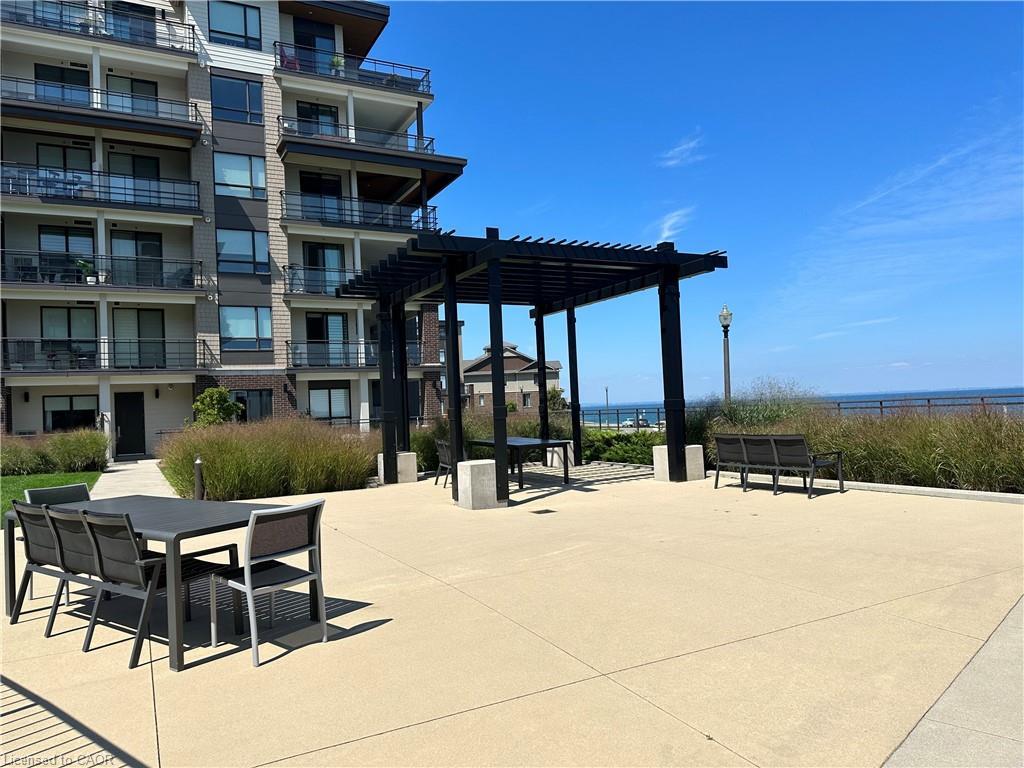 520-40 Esplanade Lane, Grimsby, ON - Outdoor With Balcony