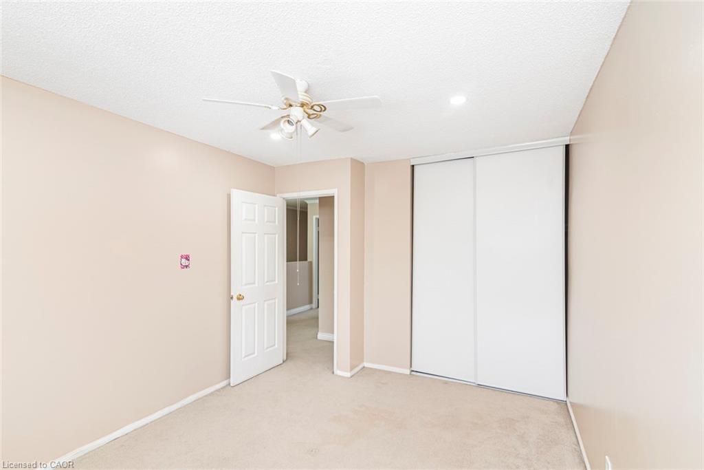 35-14 Derby Street, Hamilton, ON - Indoor Photo Showing Other Room