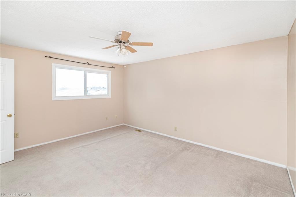 35-14 Derby Street, Hamilton, ON - Indoor Photo Showing Other Room