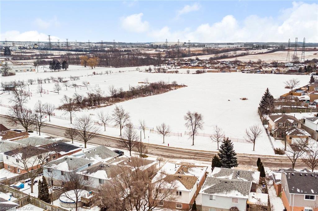 35-14 Derby Street, Hamilton, ON - Outdoor With View