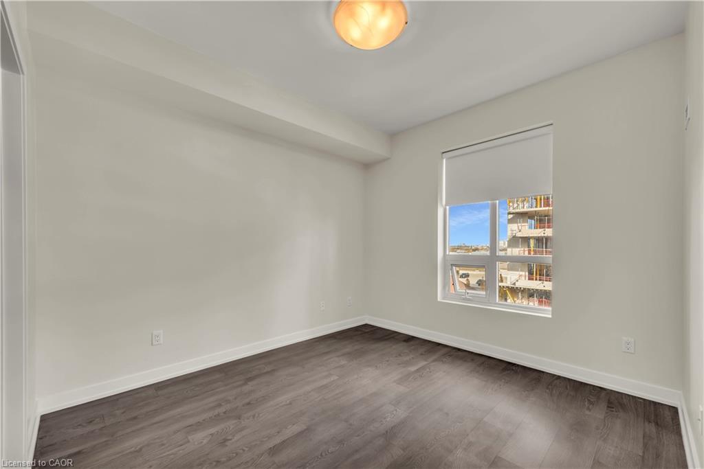 520-2486 Old Bronte Road, Oakville, ON - Indoor Photo Showing Other Room