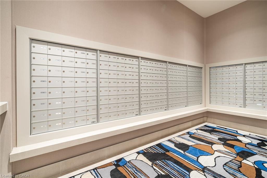 1212-212 King William Street E, Hamilton, ON - Indoor