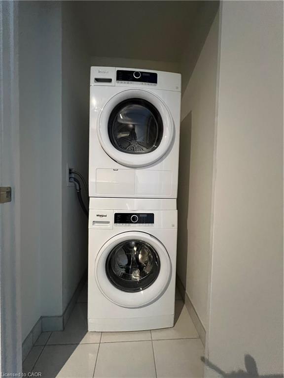 1212-212 King William Street E, Hamilton, ON - Indoor Photo Showing Laundry Room
