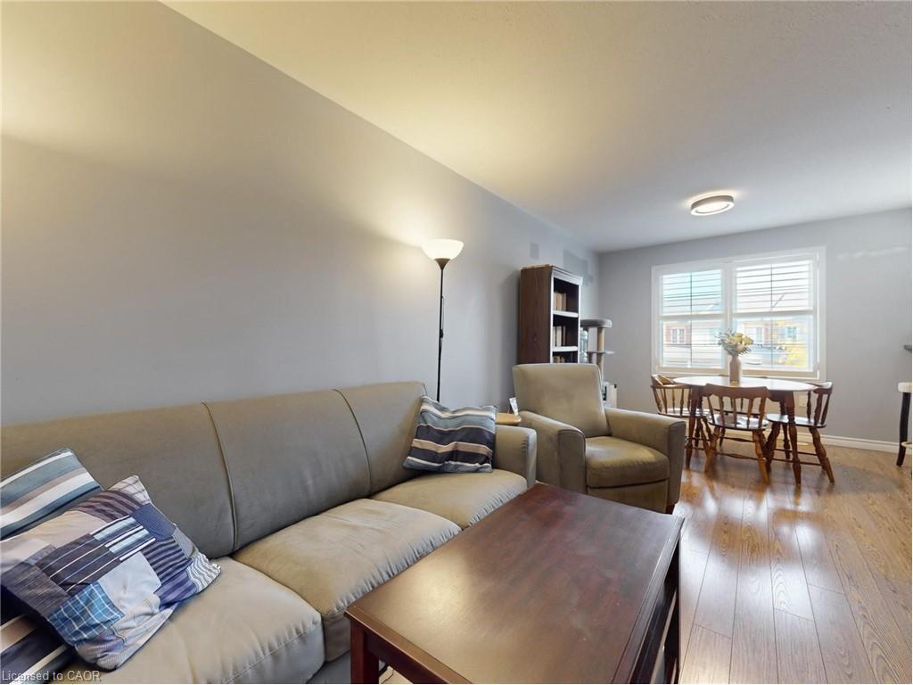 597 Speyer Circle, Milton, ON - Indoor Photo Showing Living Room