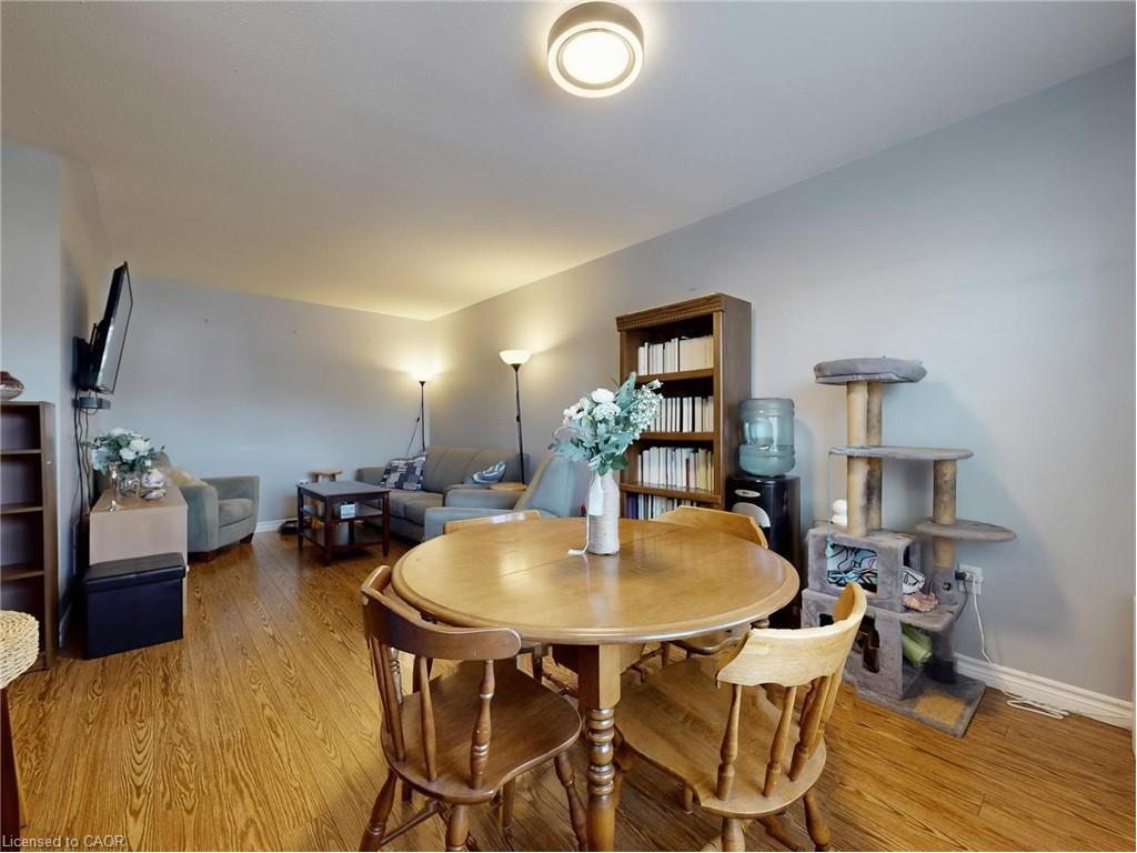 597 Speyer Circle, Milton, ON - Indoor Photo Showing Dining Room