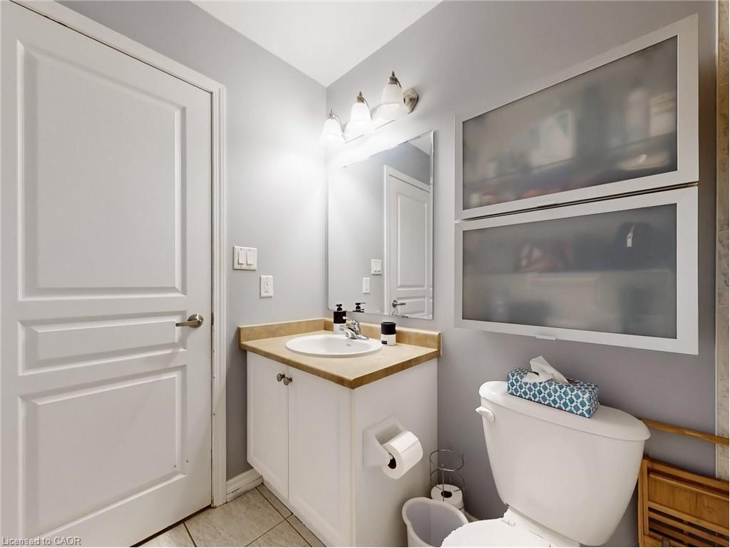 597 Speyer Circle, Milton, ON - Indoor Photo Showing Bathroom