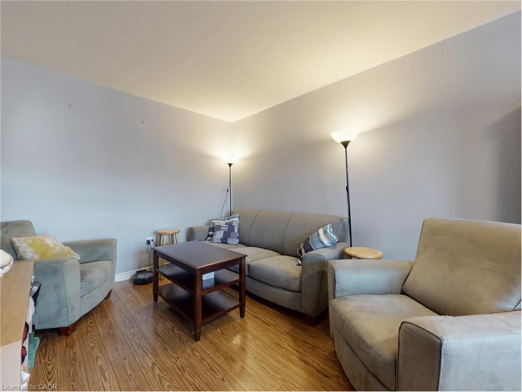 597 Speyer Circle, Milton, ON - Indoor Photo Showing Living Room