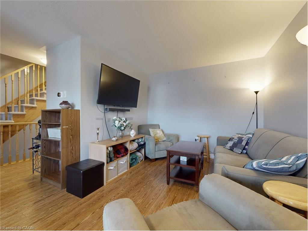 597 Speyer Circle, Milton, ON - Indoor Photo Showing Living Room