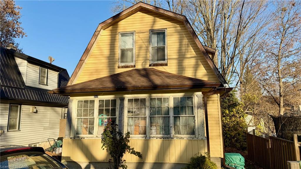217 Queen Street N, Simcoe, ON - Outdoor