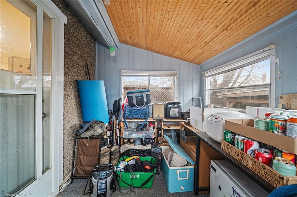 22 Agnes Street, Hamilton, ON -