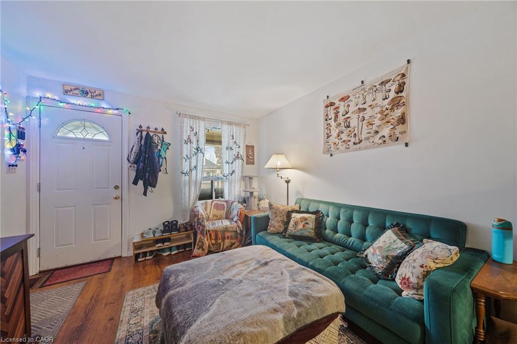 22 Agnes Street, Hamilton, ON - Indoor Photo Showing Other Room