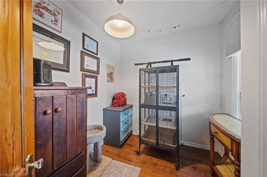 22 Agnes Street, Hamilton, ON - Indoor