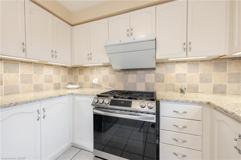 263 Hepburn Crescent, Hamilton, ON - Indoor Photo Showing Kitchen