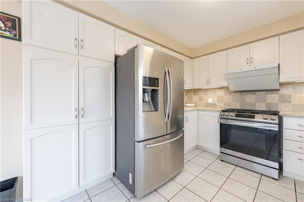 263 Hepburn Crescent, Hamilton, ON - Indoor Photo Showing Kitchen