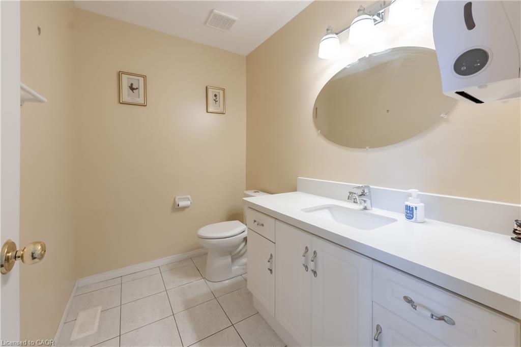 263 Hepburn Crescent, Hamilton, ON - Indoor Photo Showing Bathroom