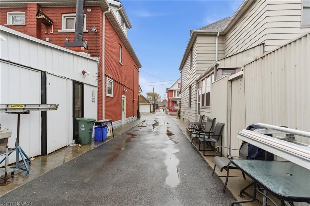 196 Avondale Street, Hamilton, ON - Outdoor With Exterior