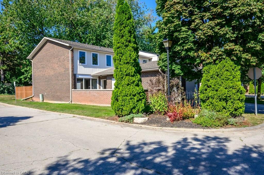 5193 Banting Court, Burlington, ON - Outdoor