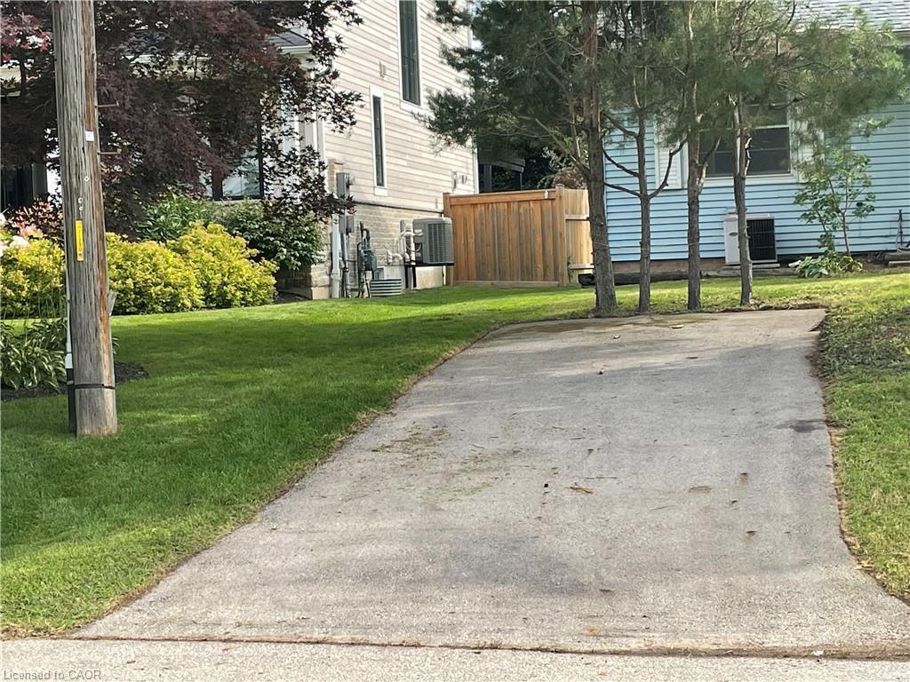 903 Danforth Place, Burlington, ON - Outdoor