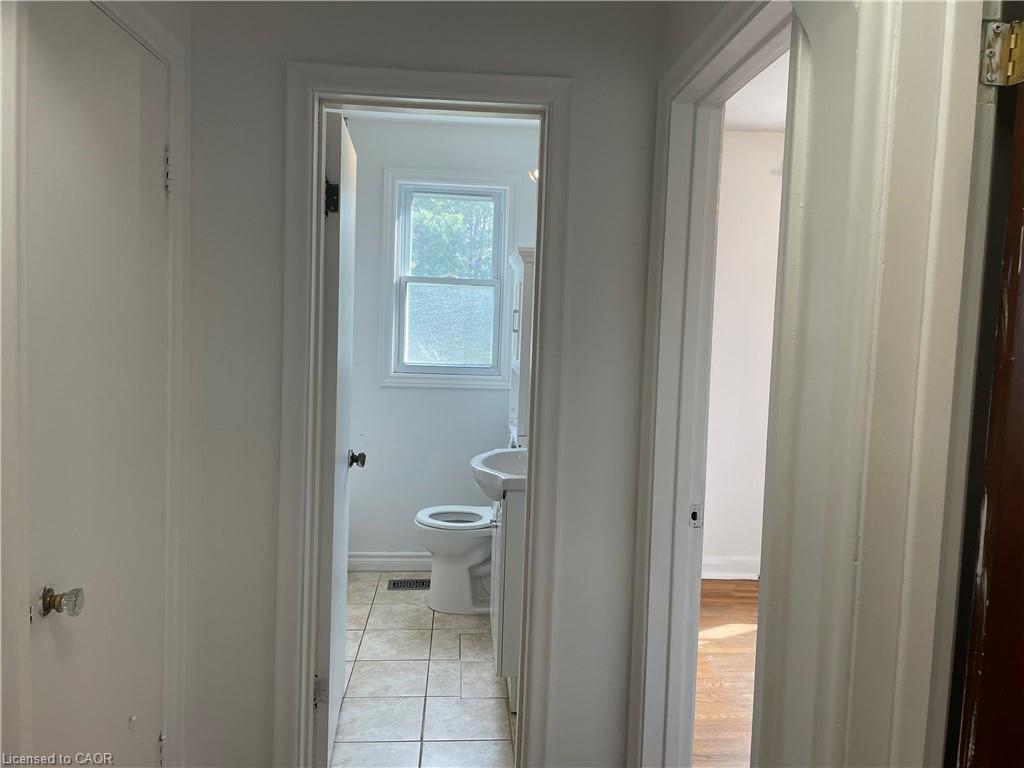 903 Danforth Place, Burlington, ON - Indoor