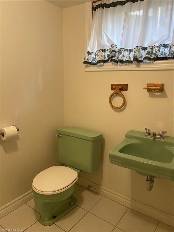 903 Danforth Place, Burlington, ON - Indoor Photo Showing Bathroom