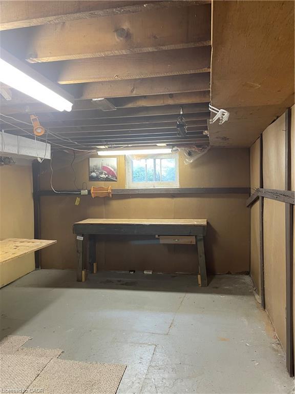 903 Danforth Place, Burlington, ON - Indoor Photo Showing Basement