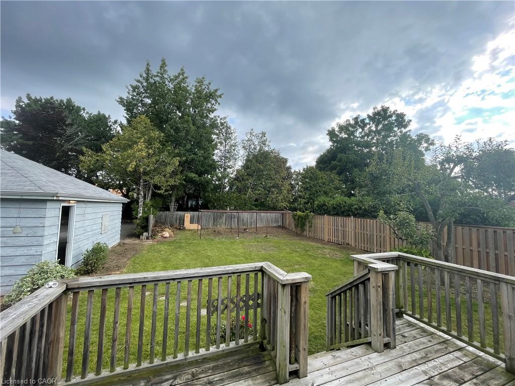 903 Danforth Place, Burlington, ON - Outdoor With Deck Patio Veranda With Backyard