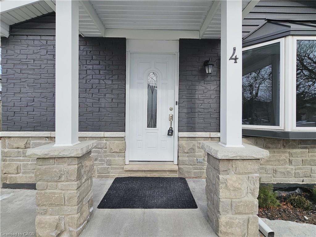 Main-4 Markham Crescent, Hamilton, ON - Outdoor