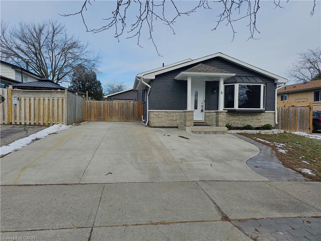 Main-4 Markham Crescent, Hamilton, ON - Outdoor