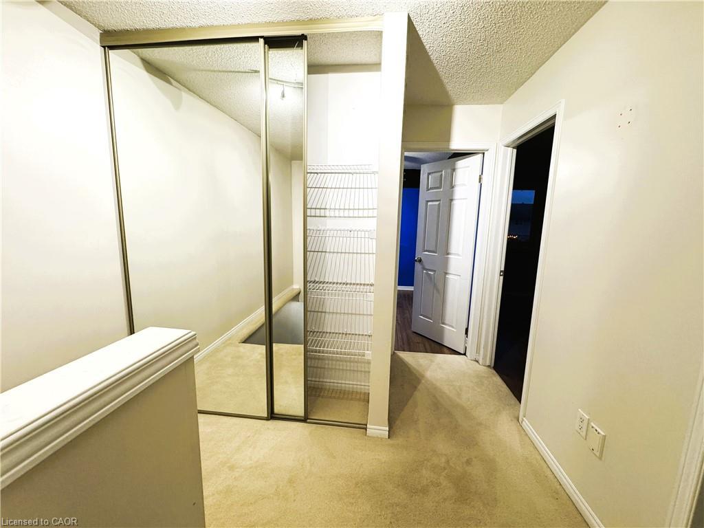 20 Daybreak Drive, London, ON - Indoor Photo Showing Other Room